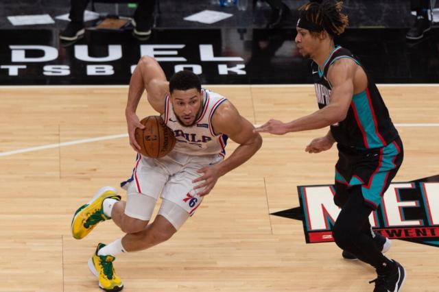 世界杯官网-空位三分三不沾进攻效率也下滑 西蒙斯到底怎么了